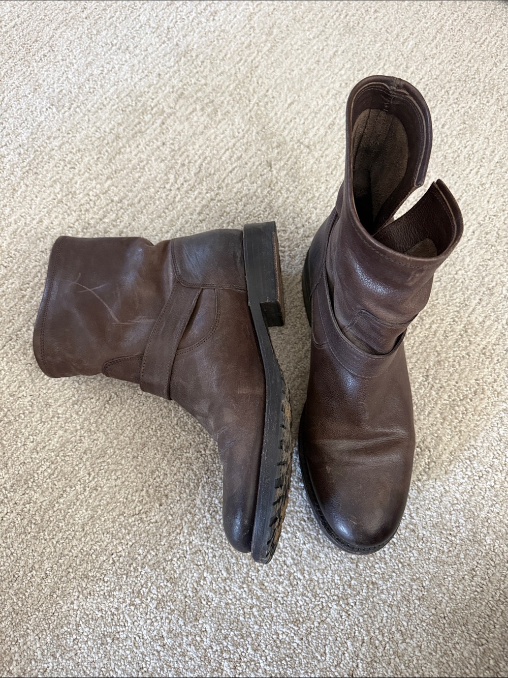 FRYE AND CO. Women's Dark Brown Leather Moto Boots